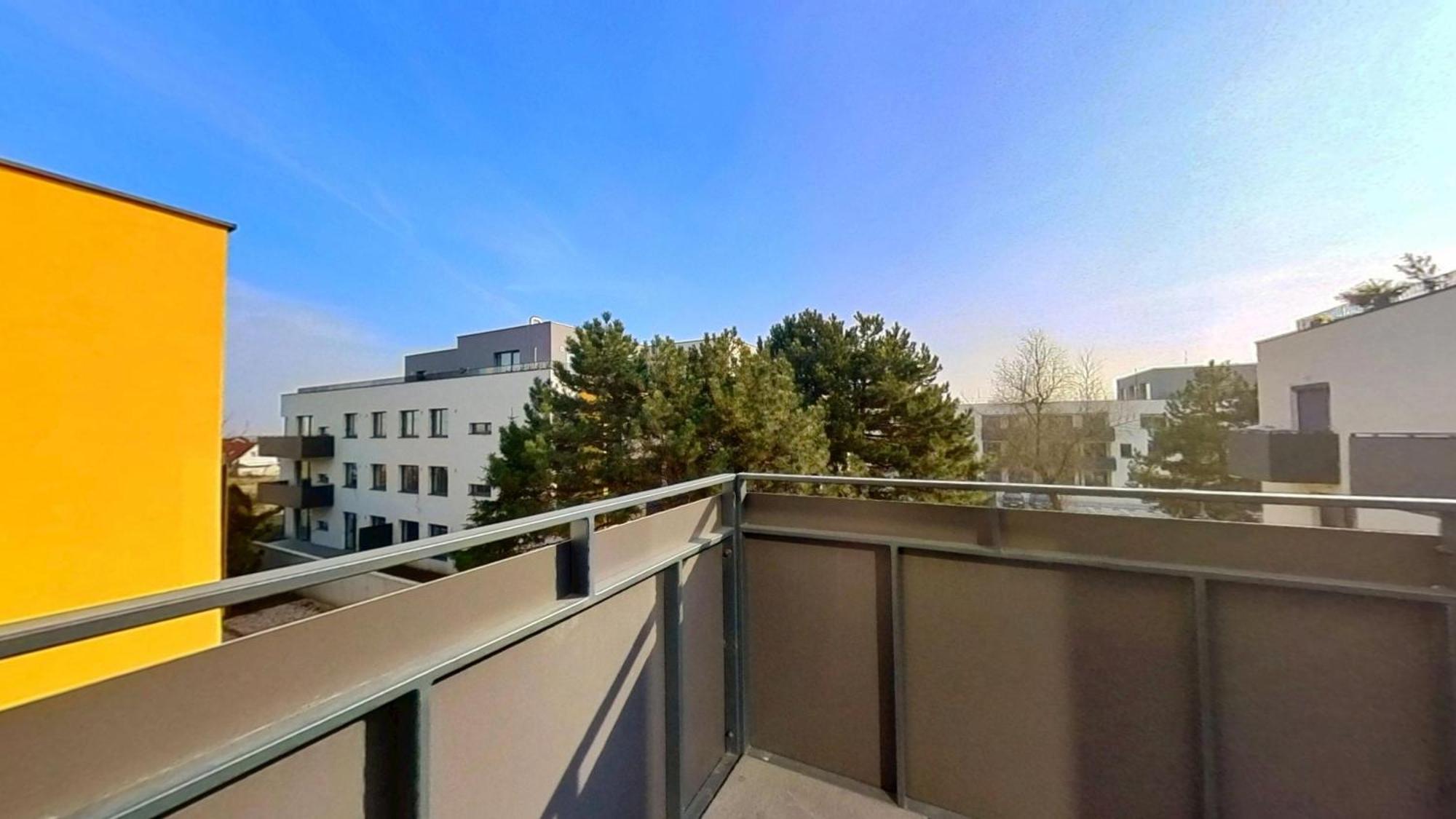 Air-Conditioned 2 Room Apartment, With Terrace, Rovinka, 302 ภายนอก รูปภาพ