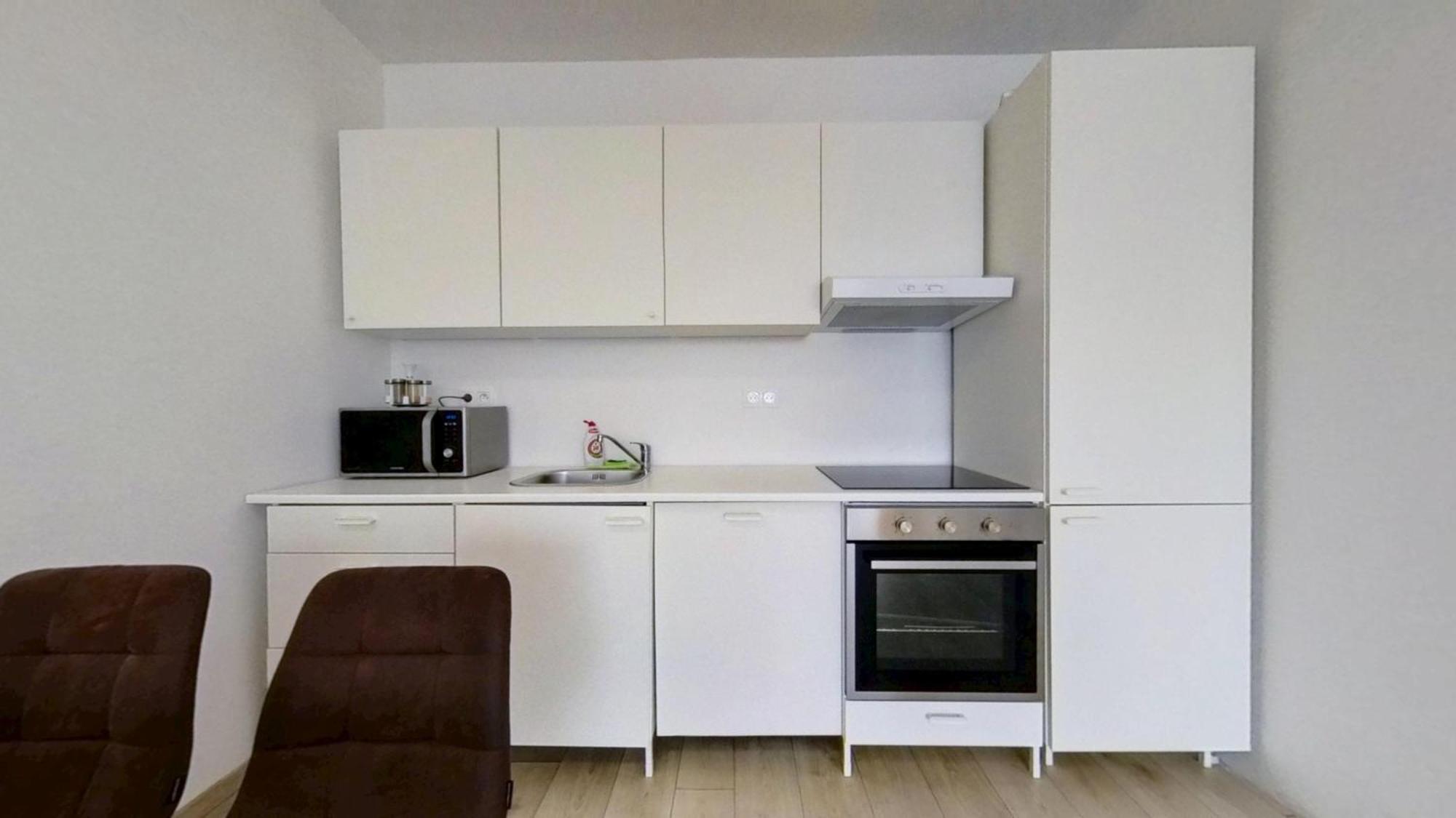 Air-Conditioned 2 Room Apartment, With Terrace, Rovinka, 302 ภายนอก รูปภาพ